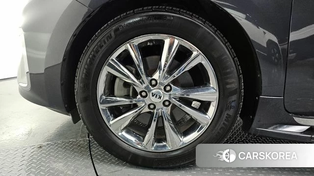 Kia The New Carnival id 3801702 из Кореи 15