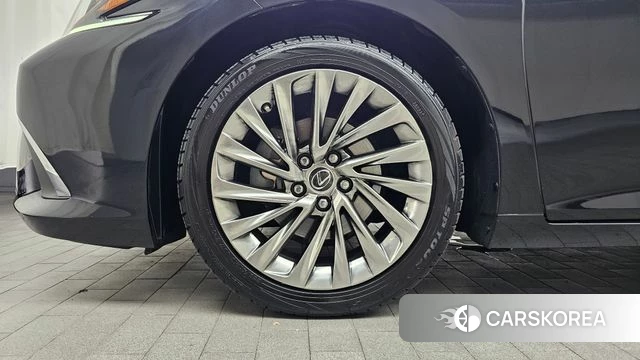 Lexus ES300h 7th generation id 4435420 из Кореи 15
