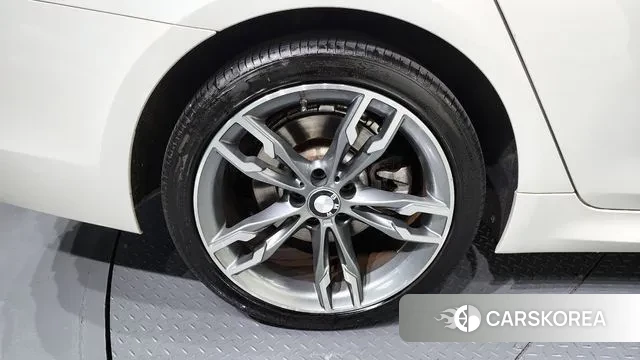 BMW 5 Series (G30) id 3474805 из Кореи 15