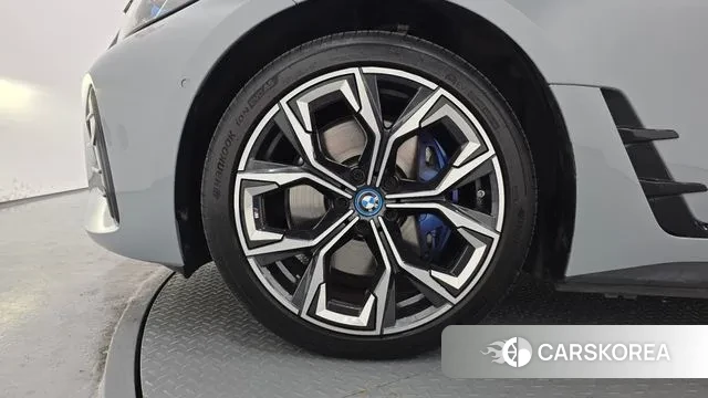 BMW i4 id 3431839 из Кореи 15