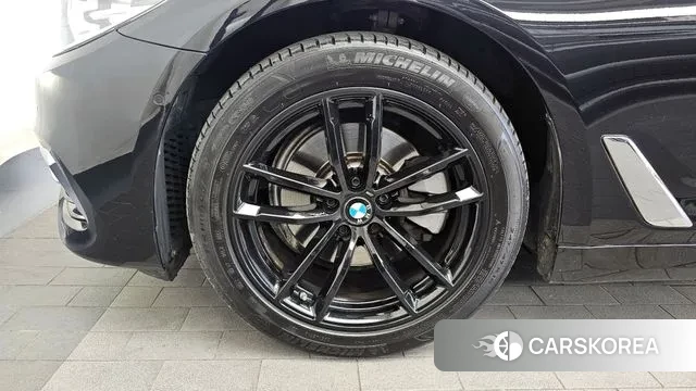 BMW 5 Series (G30) id 3494190 из Кореи 15