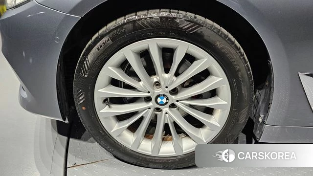 BMW 5 Series (G30) id 4196782 из Кореи 15