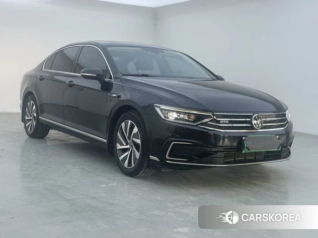 Volkswagen Magotan PHEV 2023 Черный из Китая, фото 5