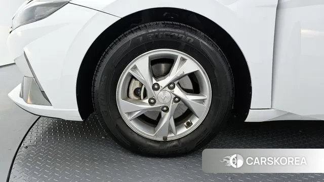 Hyundai Avante (CN7) id 3394839 из Кореи 15