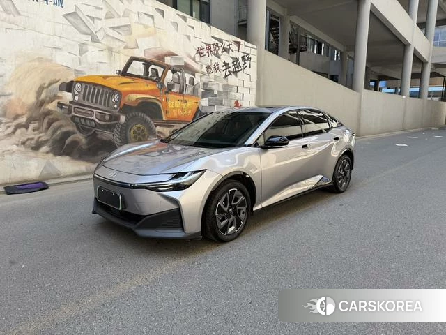 Toyota bZ3 2025 Темно-серый из Китая, фото 5