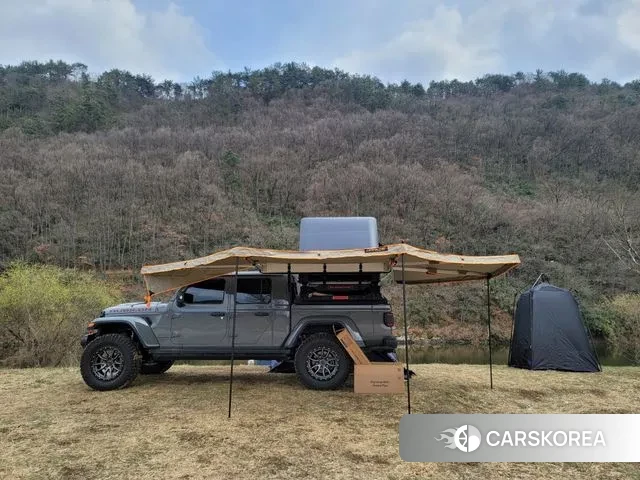 Jeep Gladiator (JT) 2021 Серебристо-серый из Кореи, фото 5