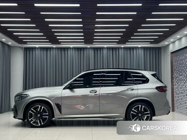 BMW X5 M 2023 Серебристо-серый из Китая, фото 5