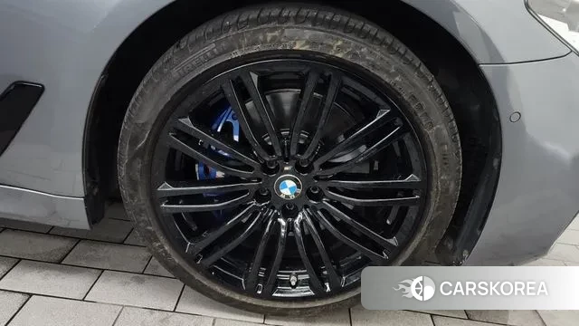 BMW 5 Series (G30) id 3050739 из Кореи 15