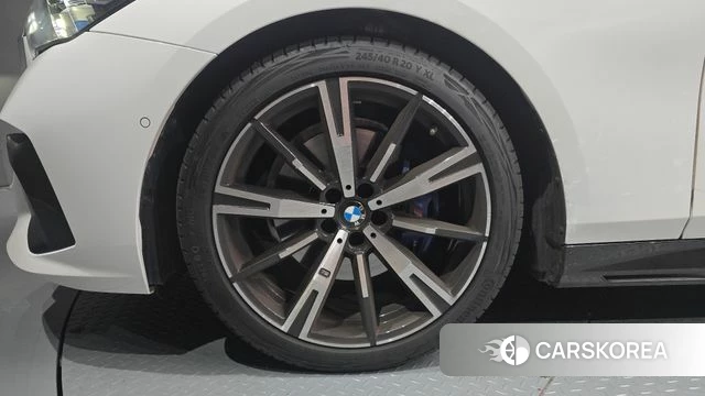 BMW 5 Series (G60) id 4739194 из Кореи 30