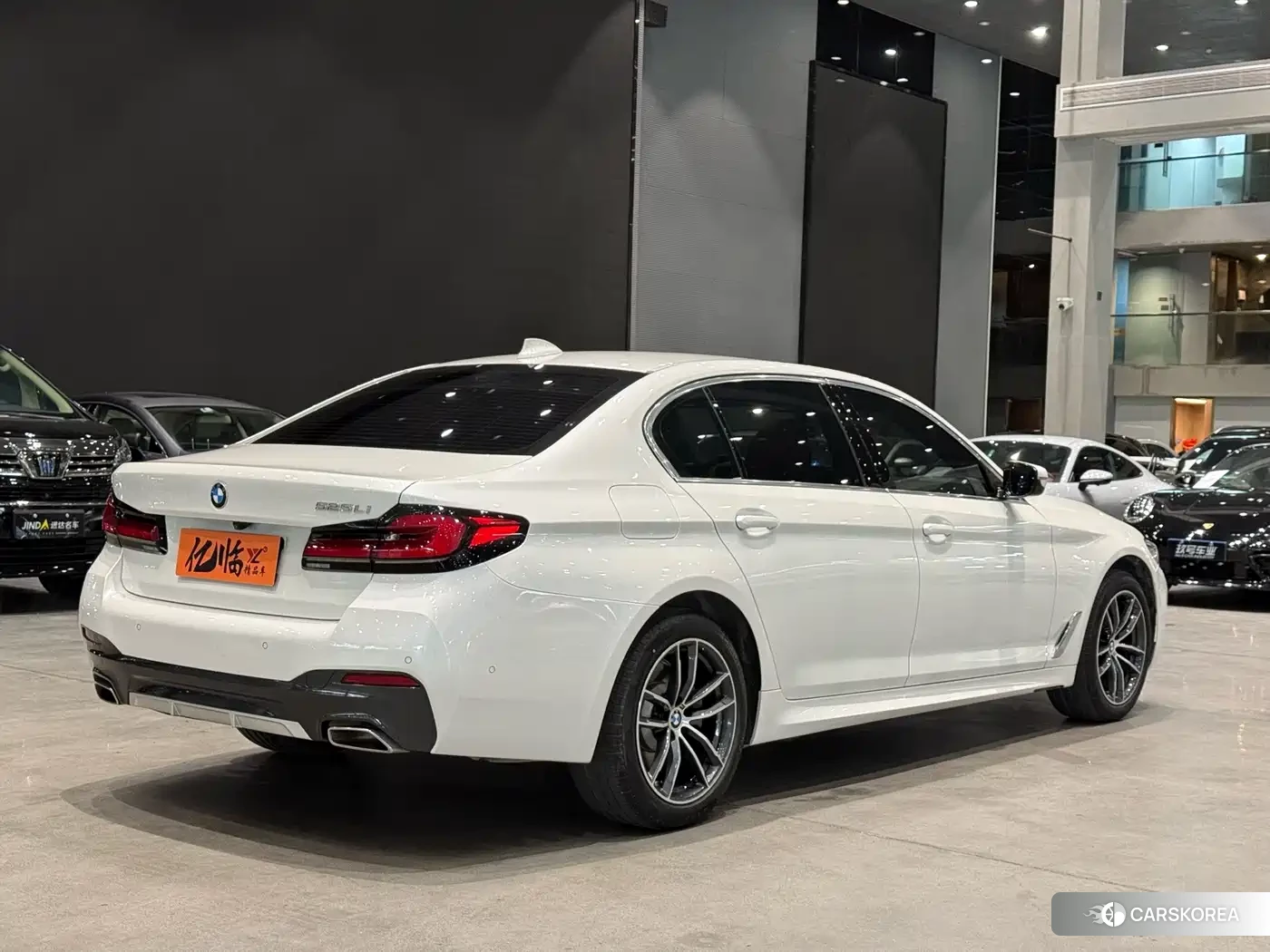 BMW 5 series id 4653835 из Китая 10