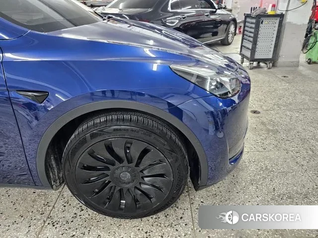 Tesla Model Y 2023 Синий из Кореи, фото 5