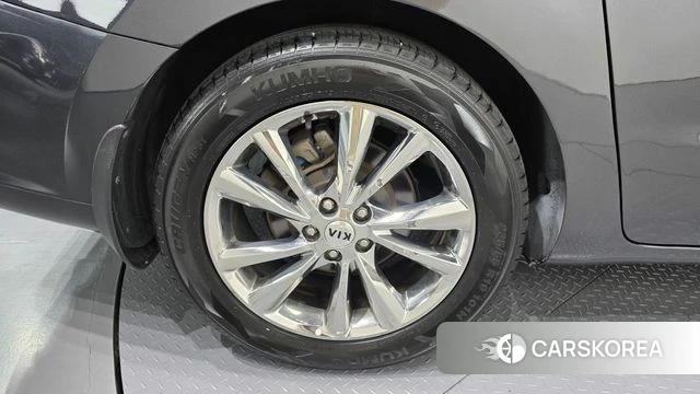 Kia The New Carnival id 4448015 из Кореи 15