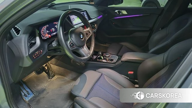 BMW 1 Series (F40) 2023 Серебристо-серый из Кореи, фото 5