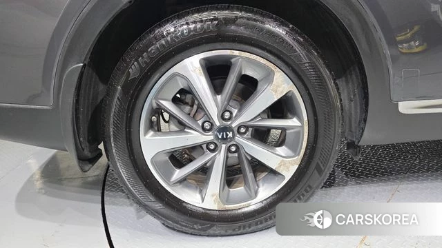 Kia The New Sorento id 4693903 из Кореи 25