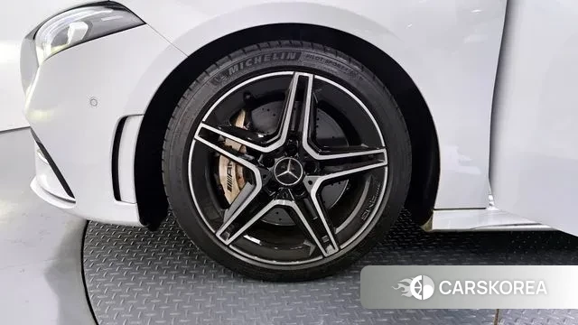 Mercedes-Benz A-Class W177 id 3306886 из Кореи 15