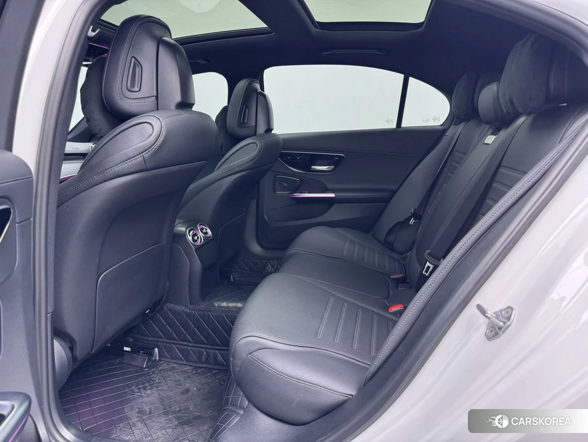 Mercedes-Benz Class C 2022 Белый из Китая, фото 6