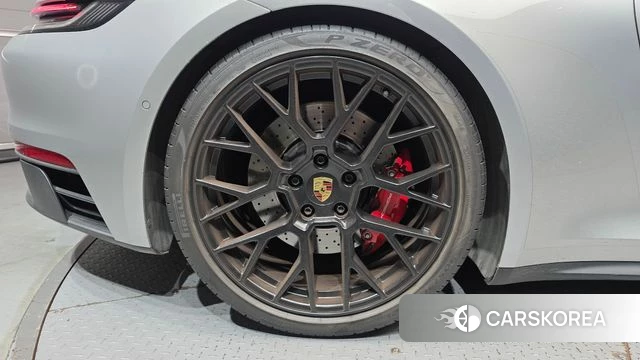 Porsche 911(992) id 4880342 из Кореи 26