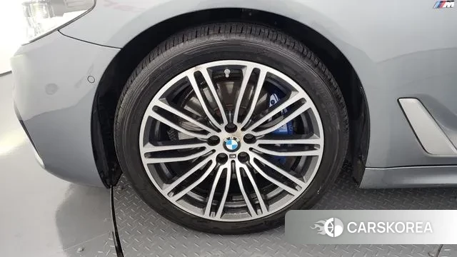 BMW 5 Series (G30) id 3494522 из Кореи 15