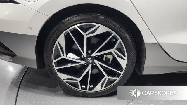 Hyundai Ionic 6 id 3300598 из Кореи 15