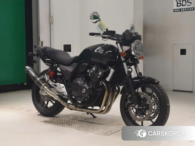 Проданный Honda CB400SF ABS 2022 из Японии, фото 4