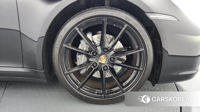 Porsche 911(992) id 3344075 из Кореи 15