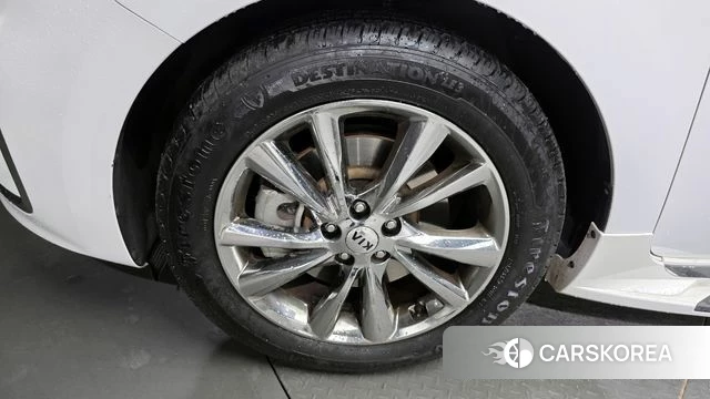 Kia The New Carnival id 4305089 из Кореи 15