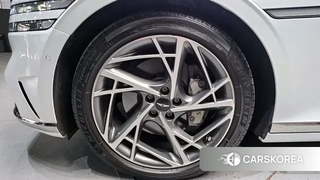 Genesis G90 (RS4) id 3740514 из Кореи 15