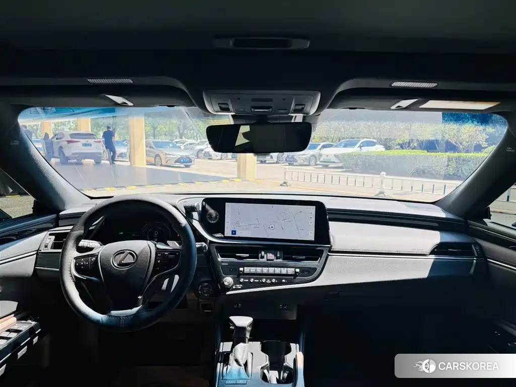 Lexus ES 2024 Silver/gray из Китая, фото 6