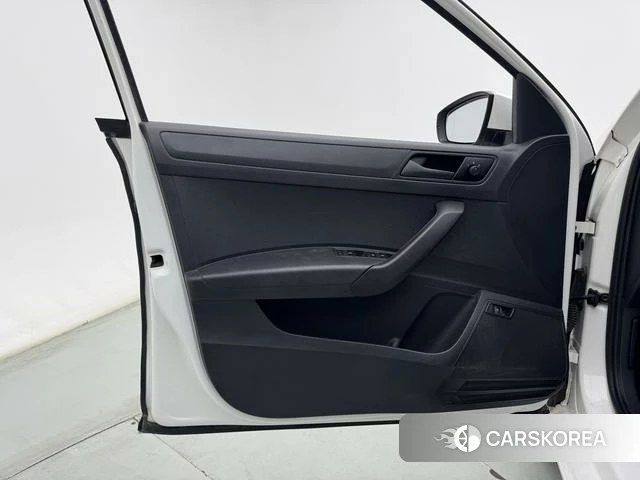 Volkswagen Santana id 4258564 из Китая 23