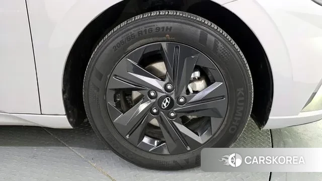 Hyundai Avante Hybrid (CN7) id 3577808 из Кореи 15