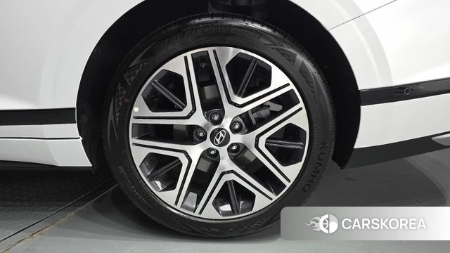 Hyundai Grandeur (GN7) id 3870421 из Кореи 15