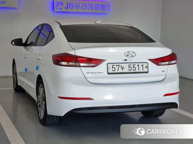 Hyundai Avante AD id 3520646 из Кореи 14