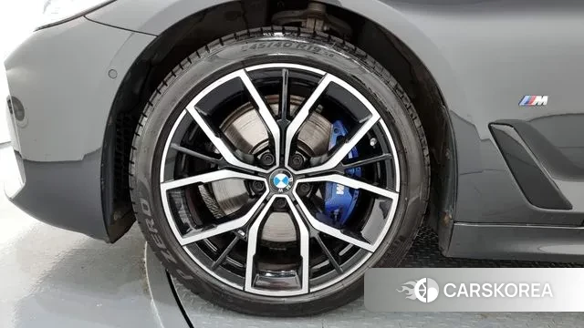 BMW 5 Series (G30) id 2989313 из Кореи 15