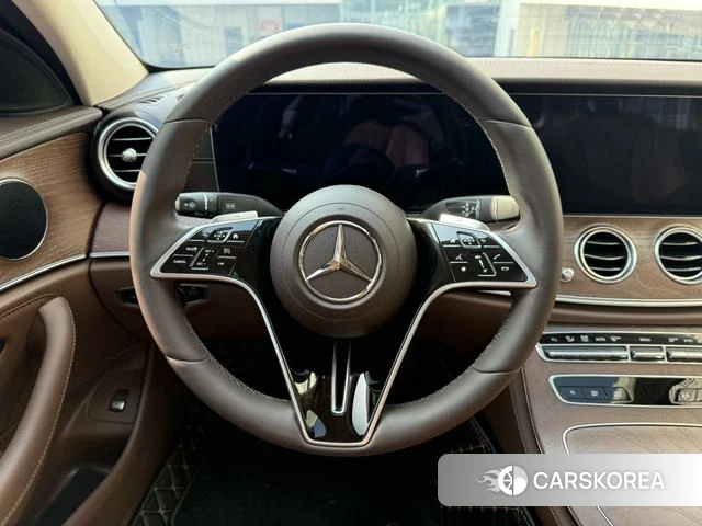 Mercedes-Benz E-class id 4333517 из Китая 15