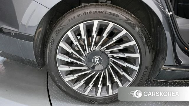 Hyundai Grandeur Hybrid (GN7) id 3876920 из Кореи 15