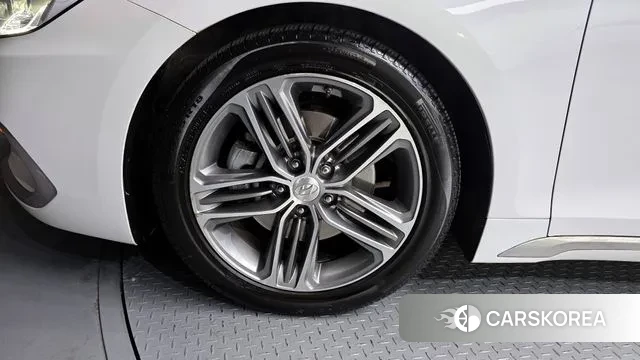 Hyundai Grandeur IG id 3703601 из Кореи 15