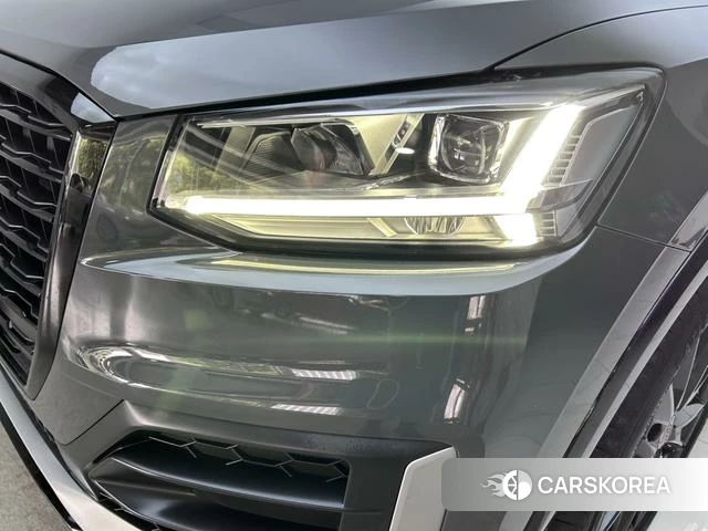Audi Q2L id 4328778 из Китая 25