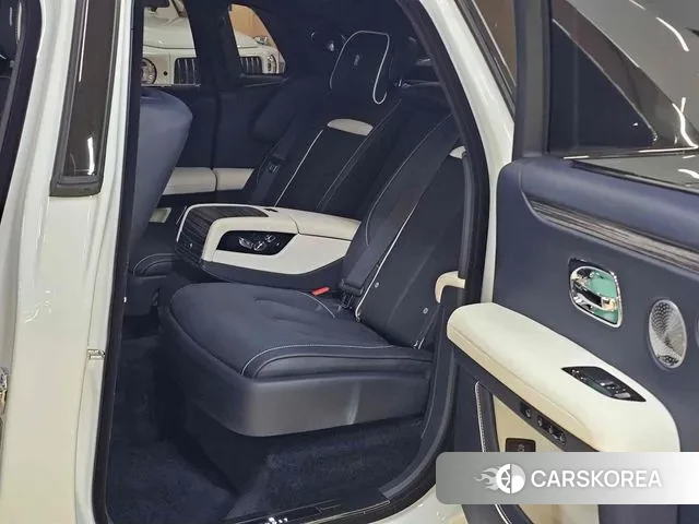 Rolls-Royce Ghost 2nd Generation 2023 Белый из Кореи, фото 5