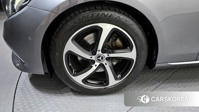Mercedes-Benz E-Class W213 id 4345076 из Кореи 27