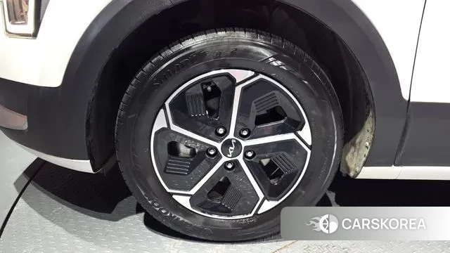 Kia Di Ol Nu Niro id 3675745 из Кореи 15