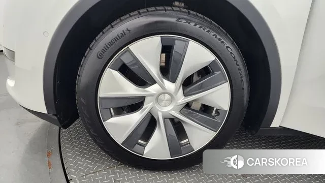 Tesla Model Y id 2975797 из Кореи 15
