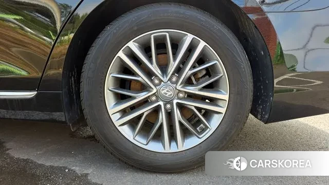 Hyundai Grandeur IG id 3161502 из Кореи 15
