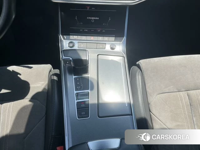 Audi A6L id 4291041 из Китая 11