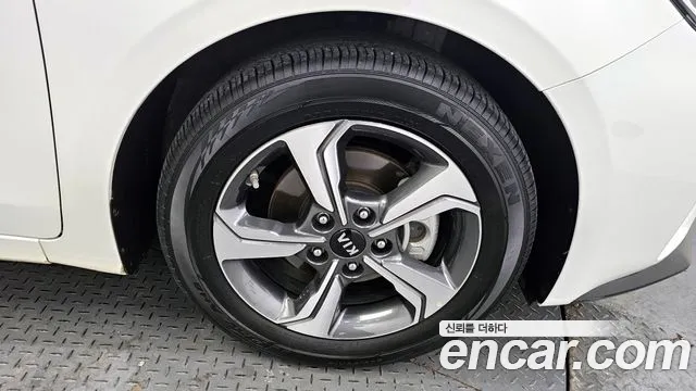 Kia Come New K3 id 2436383 из Кореи 15