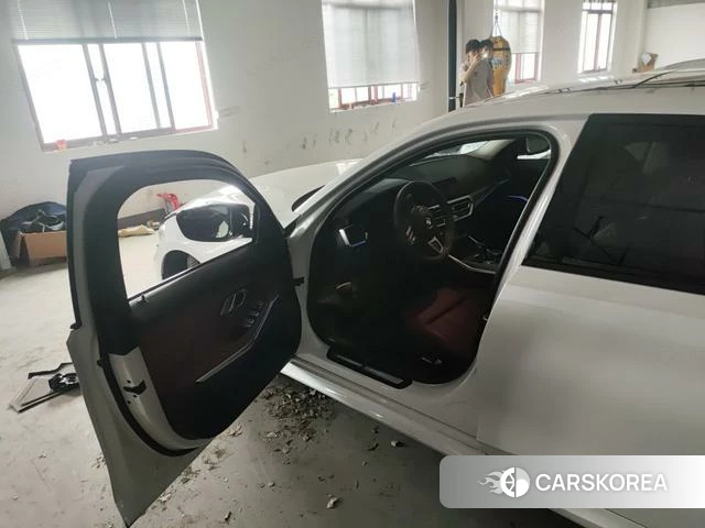 BMW 3 series 2021 Белый из Китая, фото 5