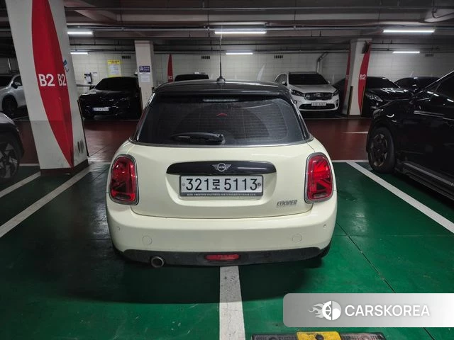 Mini Cooper 2020 Жемчужный цвет из Кореи, фото 5