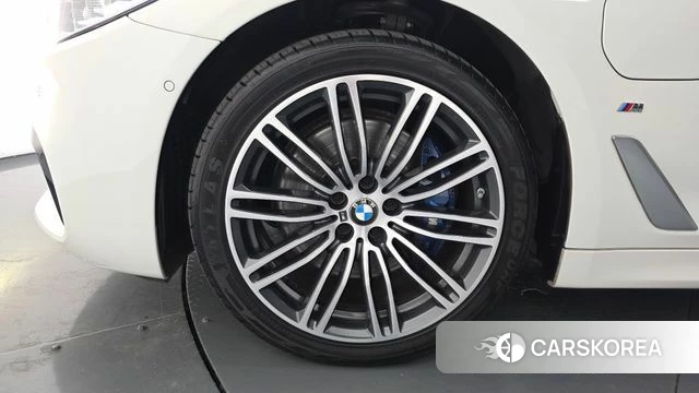 BMW 5 Series (G30) id 4389833 из Кореи 35