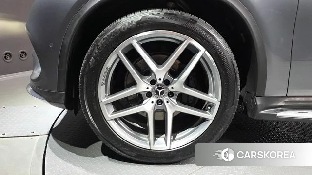 Mercedes-Benz GLE - Class W166 id 4713245 из Кореи 31