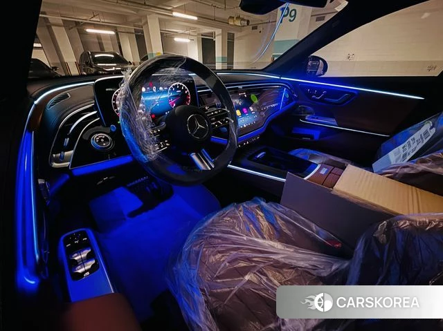 Mercedes-Benz E-Class W214 2026 Светло-серебряный цвет из Кореи, фото 5