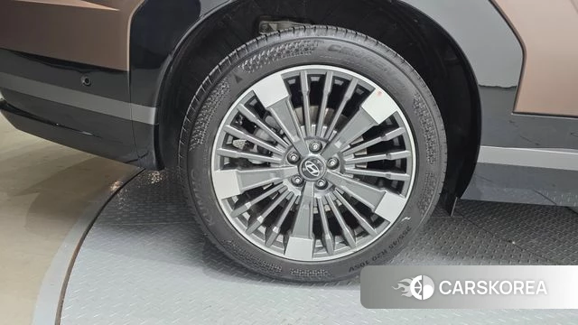 Hyundai Santa Fe (MX5) id 4359907 из Кореи 35